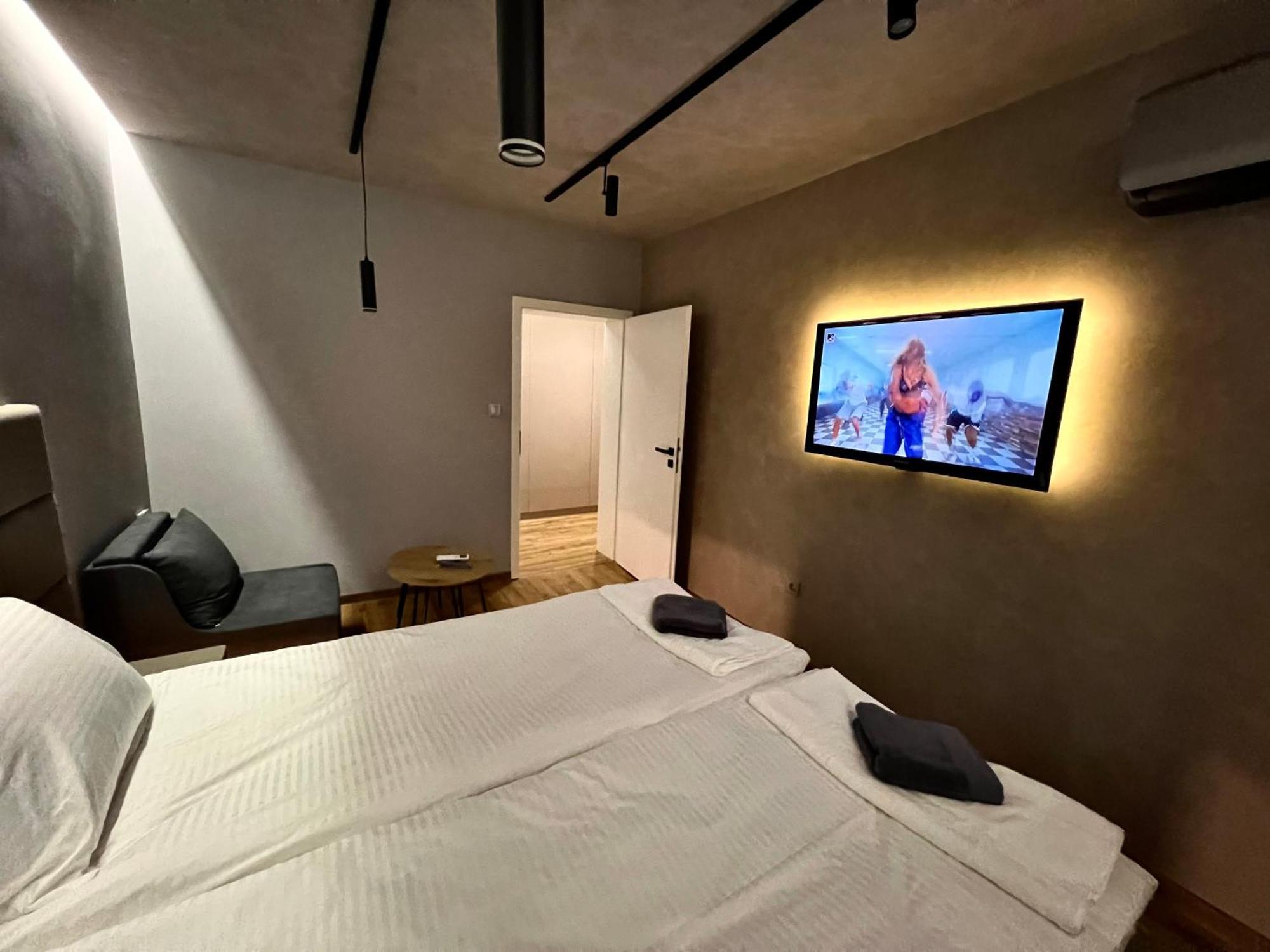 Apartament Varosha Luxury โลเวช ภายนอก รูปภาพ