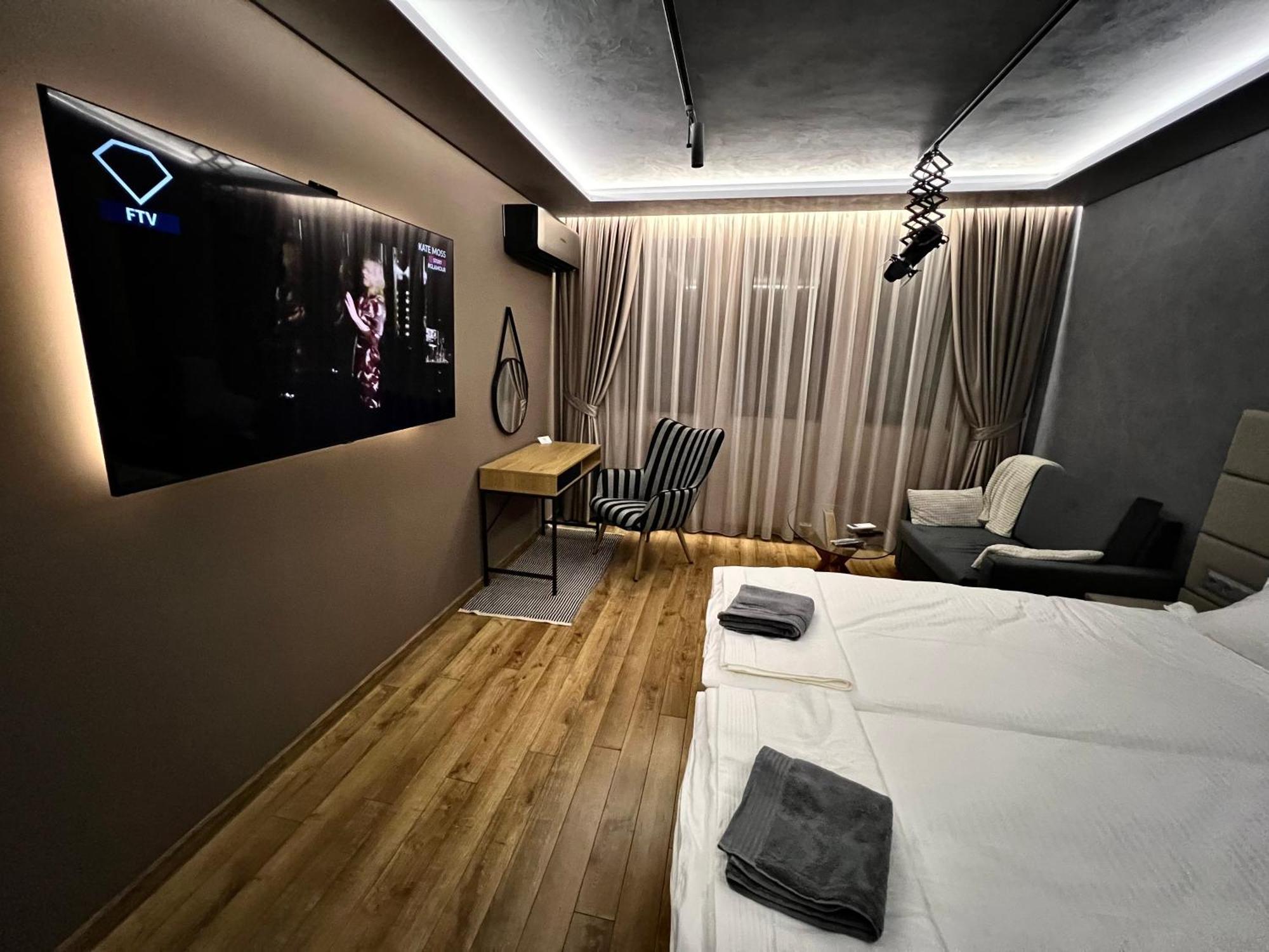 Apartament Varosha Luxury โลเวช ภายนอก รูปภาพ