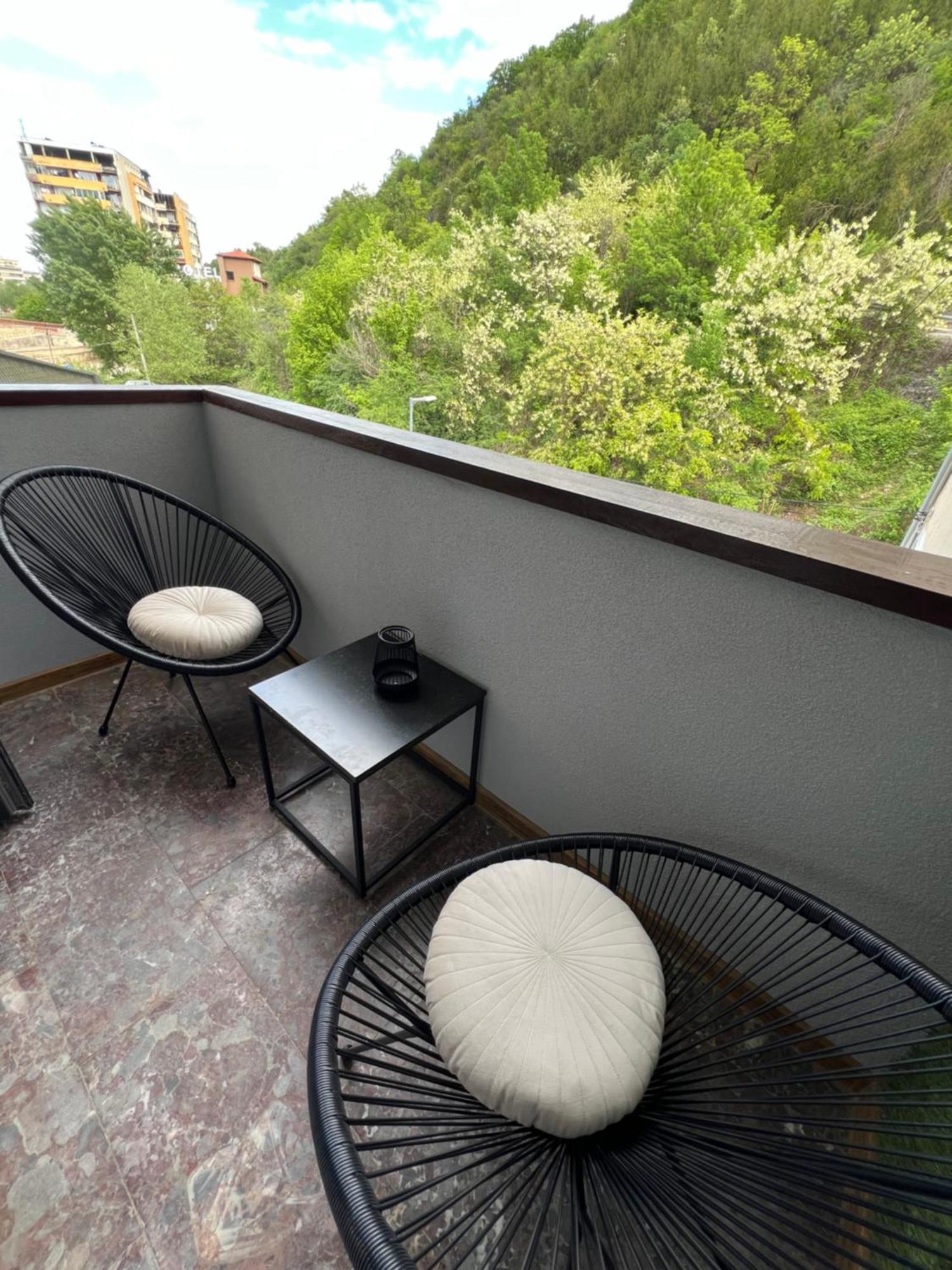 Apartament Varosha Luxury โลเวช ภายนอก รูปภาพ